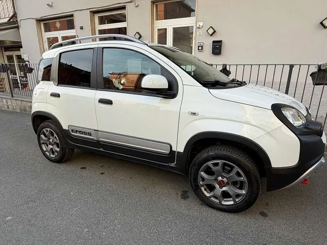 Usata Fiat Panda Cross Cross 86 CV (63 kW) 2021 Bianco Utilitaria