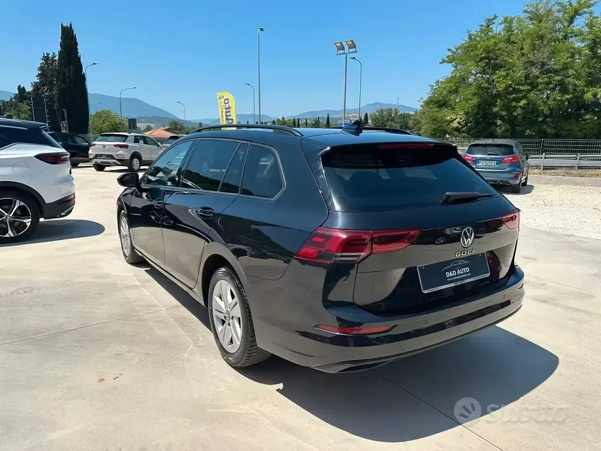 Usata VW Golf VII Style 116 CV (85 kW) 2021 Nero Utilitaria