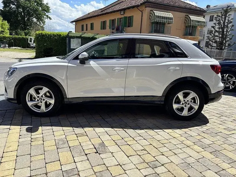 Usata Audi Q3 Advanced 150 CV (110 kW) 2022 Bianco SUV