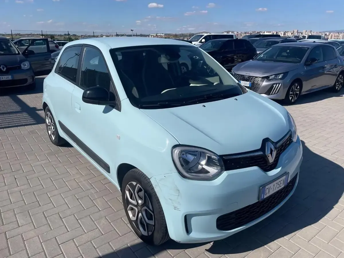 Usata Renault Twingo Equilibre 65 CV (47 kW) 2024 Blu Utilitaria