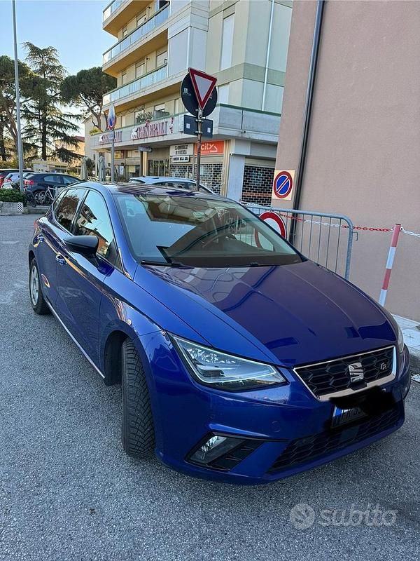 Usata 2018 Seat Ibiza FR Tre volumi | 7200 € (Buon prezzo) - Immagine 1/4