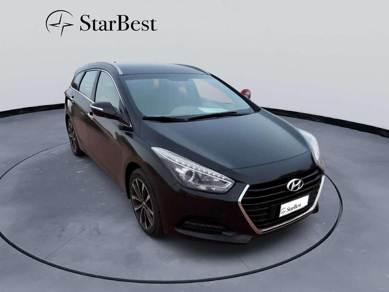 Usata Hyundai i40 Style 141 CV (103 kW) 2018 Nero metallizzato Station wagon