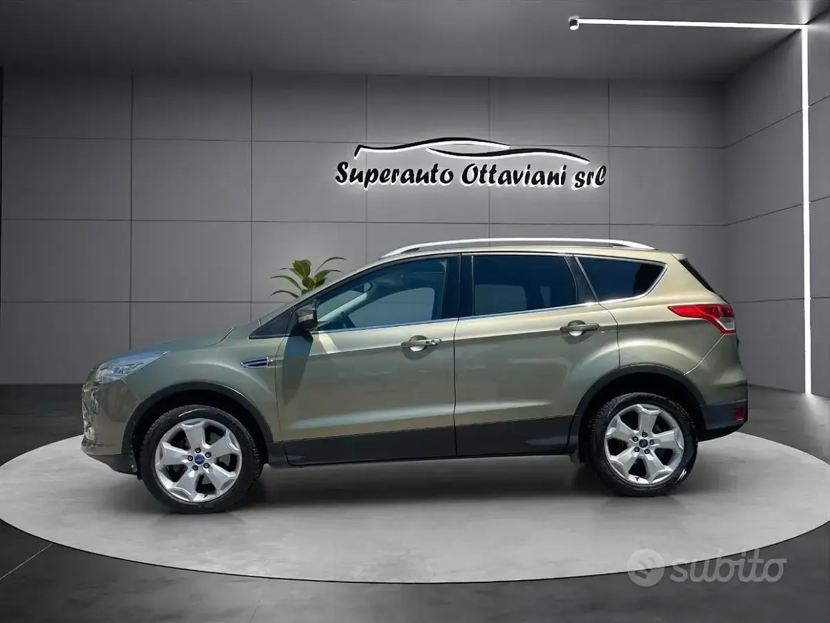 Usata Ford Kuga Titanium 163 CV (119 kW) 2012 Verde SUV
