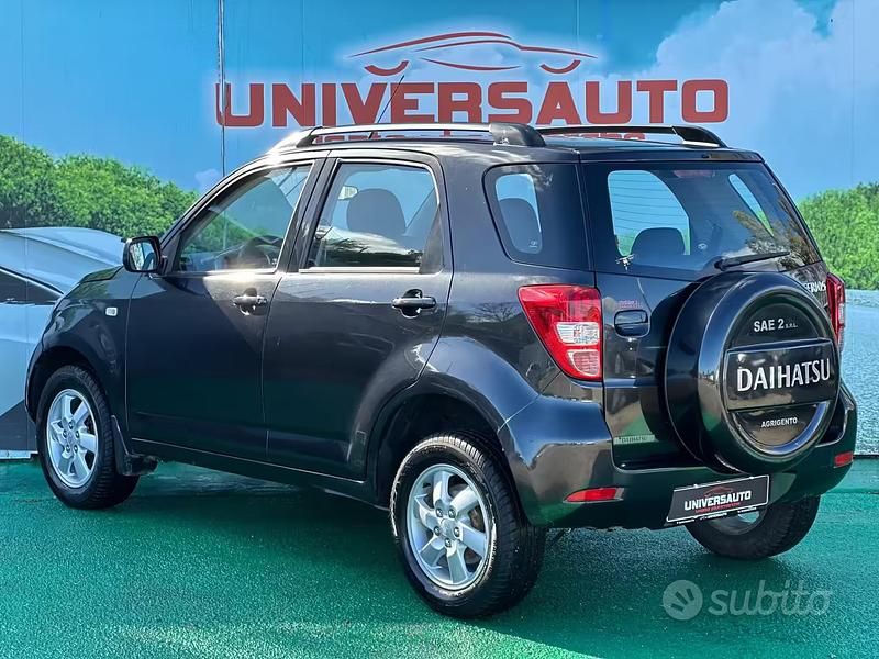 Usata Daihatsu Terios 105 CV (77 kW) 2006 Nero SUV
