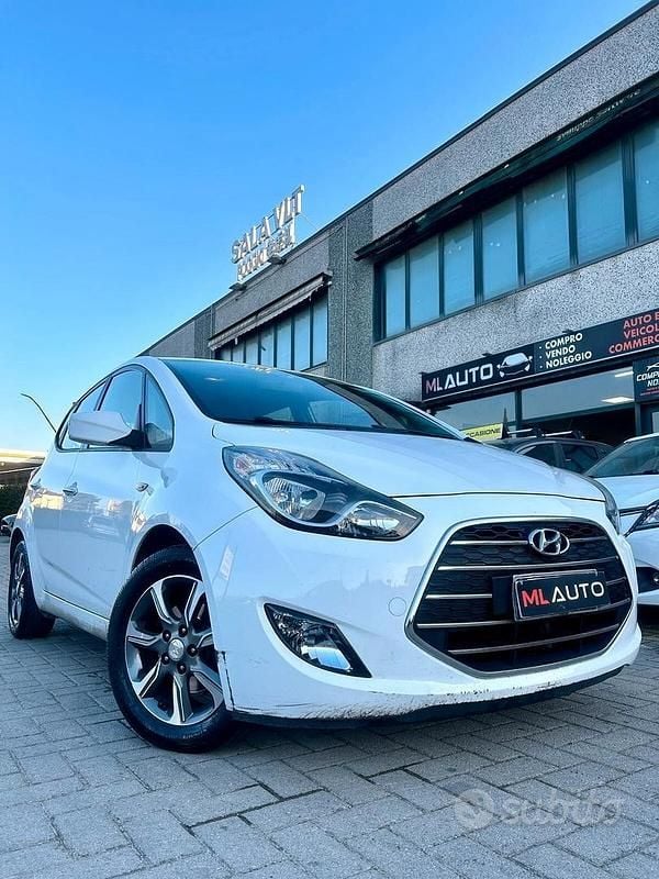 Usata Hyundai ix20 Xpossible 90 CV (66 kW) 2016 Bianco Utilitaria