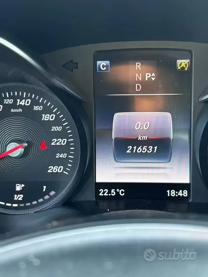 Usata Mercedes C200 136 CV (100 kW) 2016 Nero Berlina