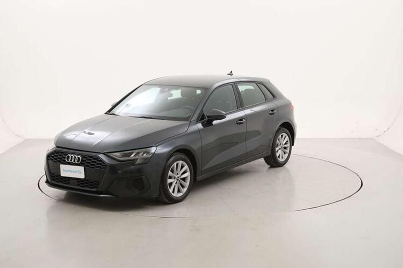 Grigio Usata 2021 Audi A3 Business Tre volumi | 21.190 € (Ottimo prezzo) - Immagine 1/4