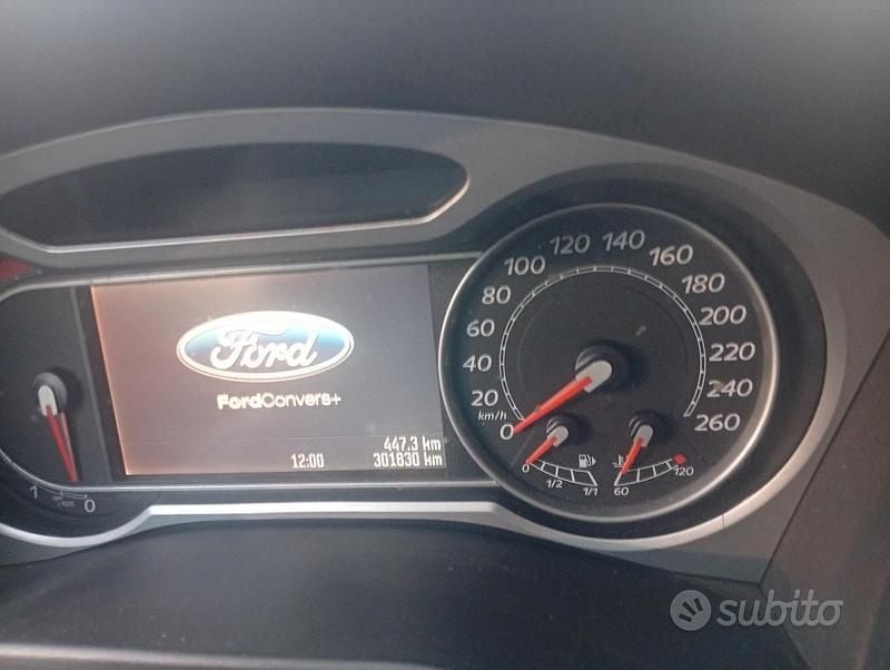 Usata 2010 Ford Mondeo Tre volumi | 600 € (Super prezzo) - Immagine 1/4