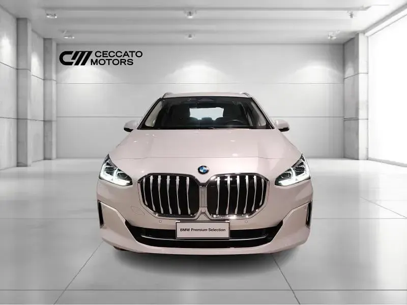 Usata BMW 218 Luxury Line 149 CV (109 kW) 2023 Bianco Coupé
