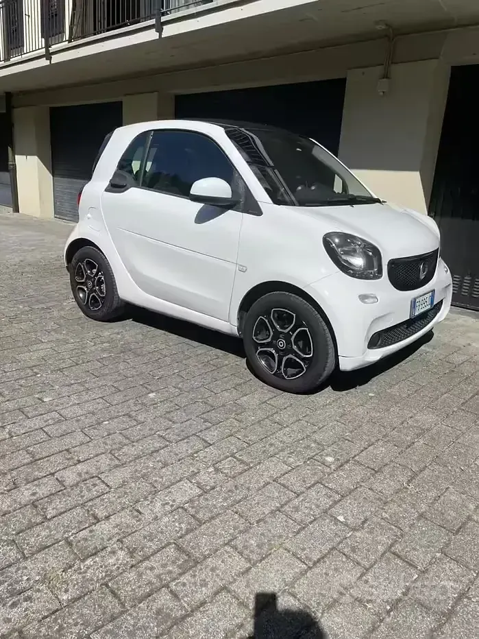 Usata Smart ForTwo Coupé 71 CV (52 kW) 2015 Bianco Coupé