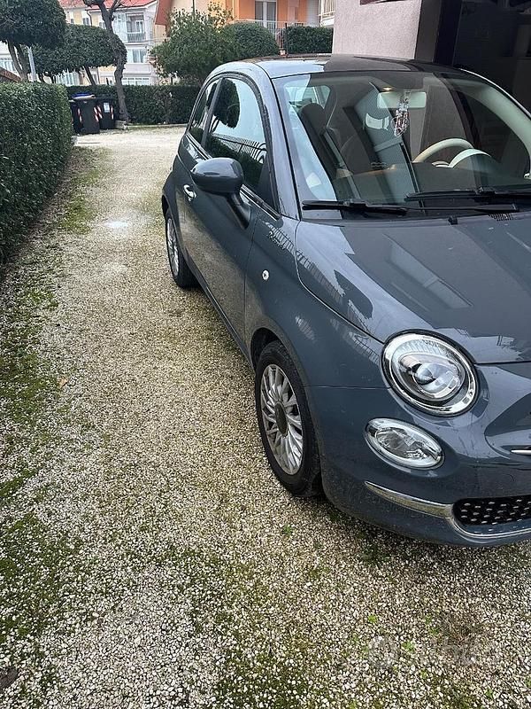 Begagnad Fiat 500 Dolcevita 70 HK (51 kW) 2021 Grå Halvkombi