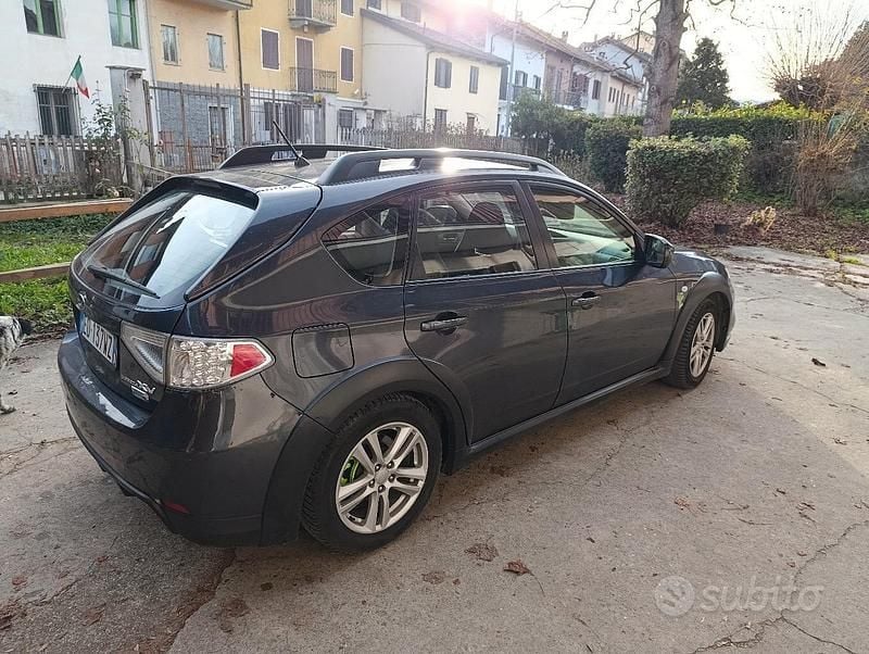 Usata Subaru Impreza 2010 Grigio Berlina