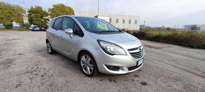 Usata Opel Meriva Cosmo 120 CV (88 kW) 2016 Monovolume