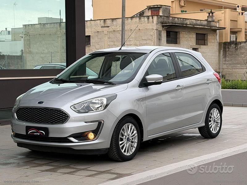 Begagnad Ford Ka Plus Active 86 HK (63 kW) 2019 Grå Halvkombi