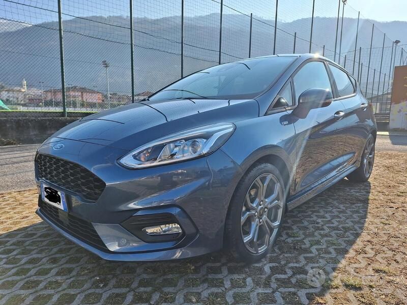 Blu/azzurro Usata 2021 Ford Fiesta ST-Line Utilitaria | 15.700 € (Buon prezzo) - Immagine 1/4