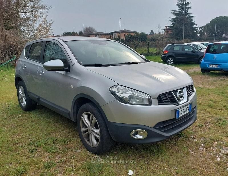 Usata Nissan Qashqai Tekna 110 CV (80 kW) 2013 Gray SUV