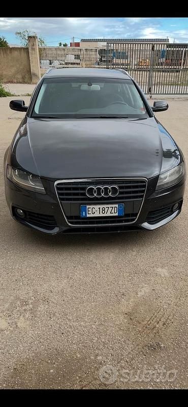 Usata Audi A4 143 CV (105 kW) 2011 Nero Station wagon