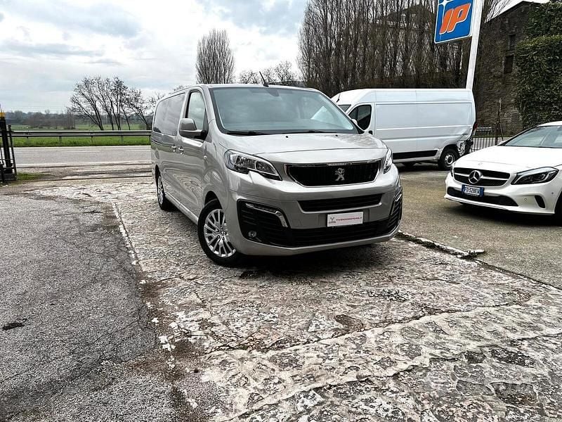 Usata Peugeot Traveller Business-Line 120 CV (88 kW) 2021 Grigio Monovolume