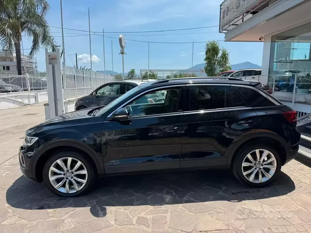 Usata VW T-Roc Style 116 CV (85 kW) 2024 Nero SUV