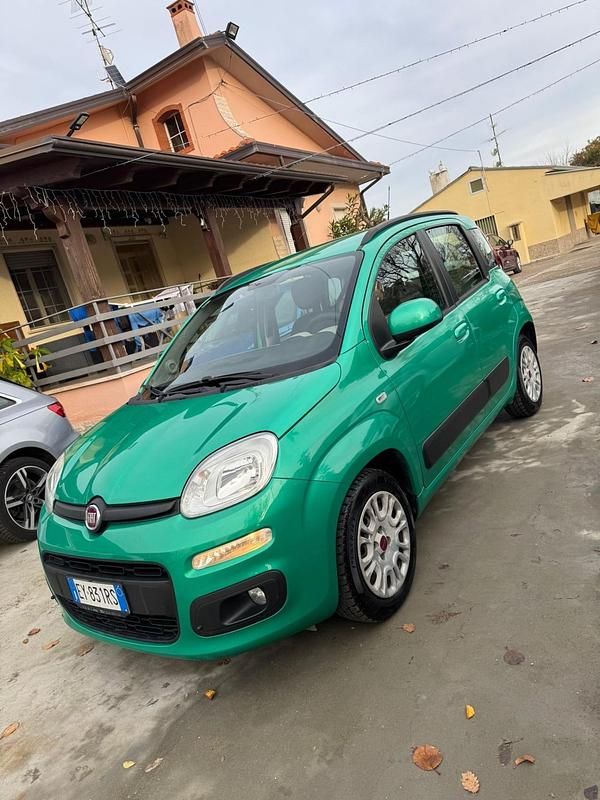 Usata Fiat Panda Lounge 69 CV (50 kW) 2015 Verde Berlina