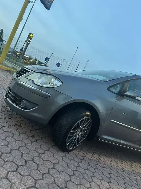Usata VW Touran 105 CV (77 kW) 2007 Monovolume