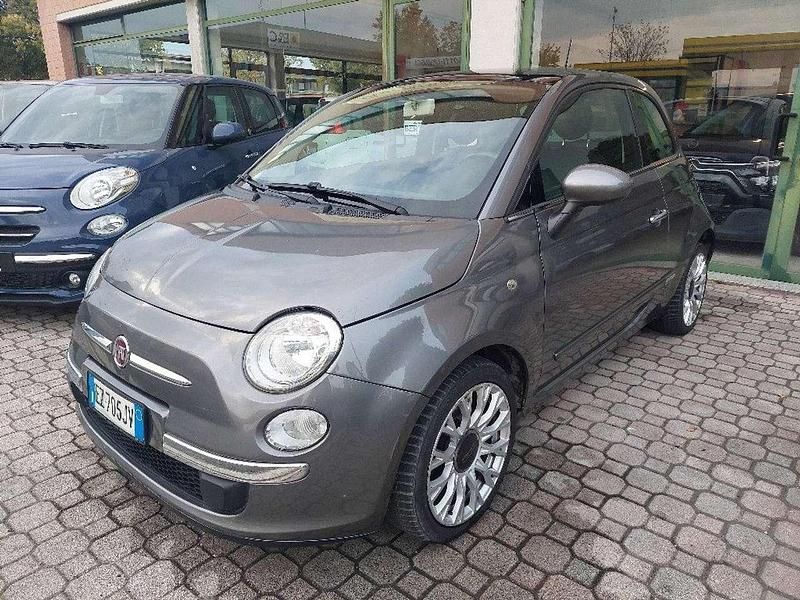Grigio scuro Usata 2015 Fiat 500 Lounge Due volumi | 7800 € (Buon prezzo) - Immagine 1/4