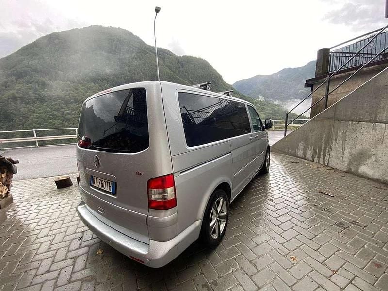 Usata VW Multivan Highline 174 CV (127 kW) 2008 Furgone