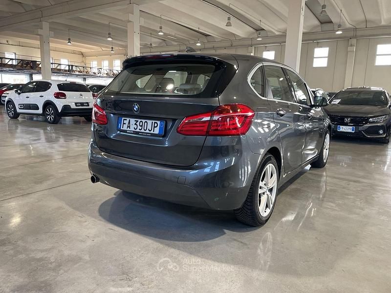 Usata BMW 216 Active Tourer Comfort Edition 116 CV (85 kW) 2015 Antracite Monovolume