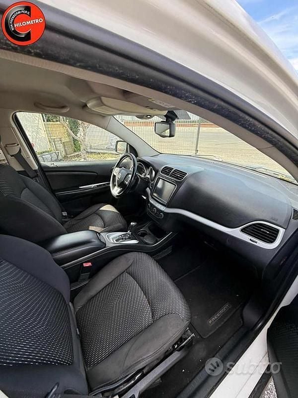 Usata Fiat Freemont Urban 170 CV (125 kW) 2015 Bianco SUV