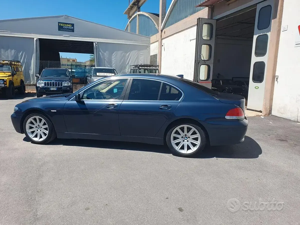 Usata BMW 735 272 CV (200 kW) 2002 Bluazzurro Berlina