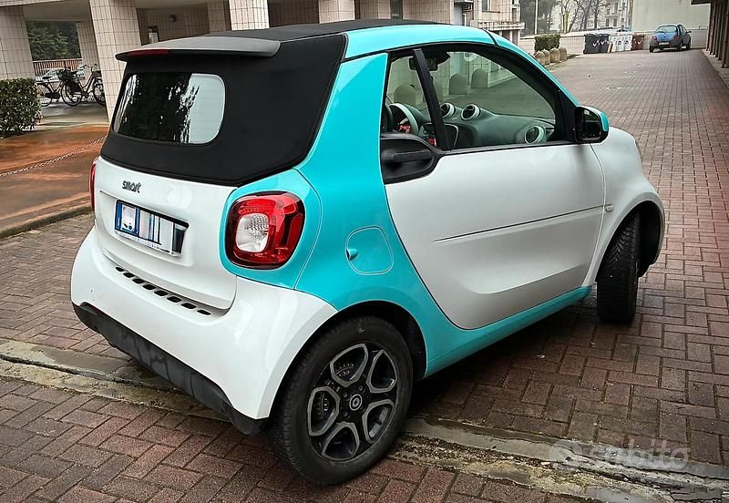 Usata Smart ForTwo Cabrio 90 CV (66 kW) 2017 Bianco Cabrio