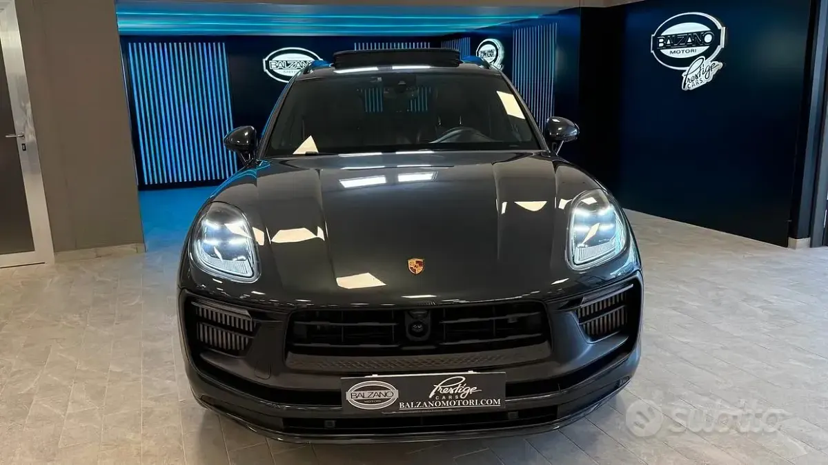Usata Porsche Macan 441 CV (324 kW) 2022 Grigio SUV