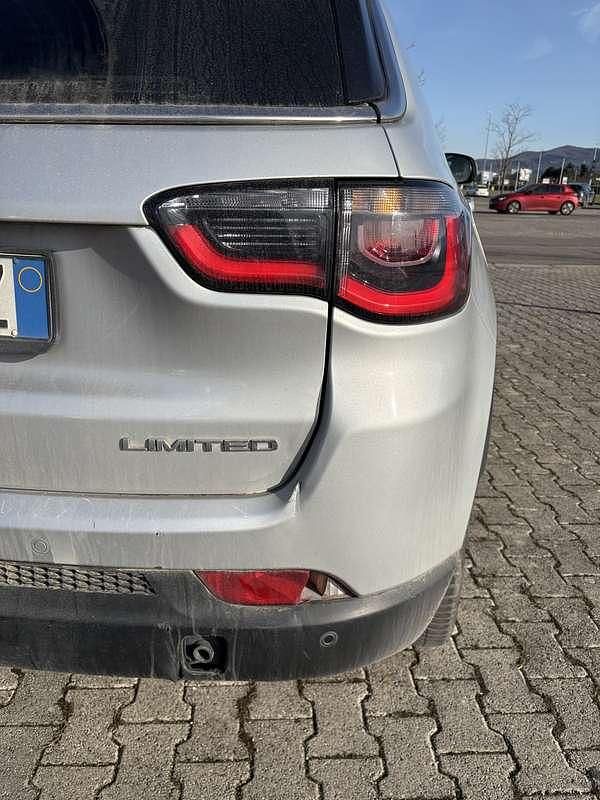 Occasion Jeep Compass Limited 131 ch (96 kW) 2021 Argent SUV