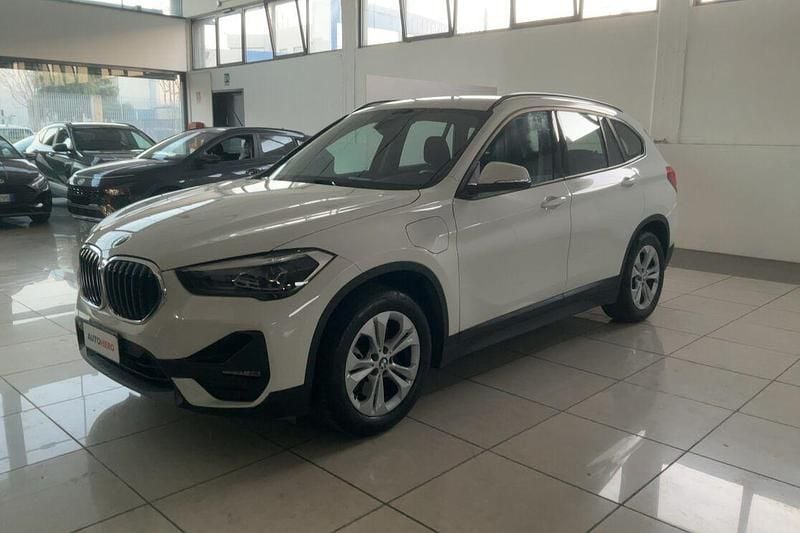 Bianco Usata 2021 BMW X1 Advantage SUV | 21.499 € (Buon prezzo) - Immagine 1/4