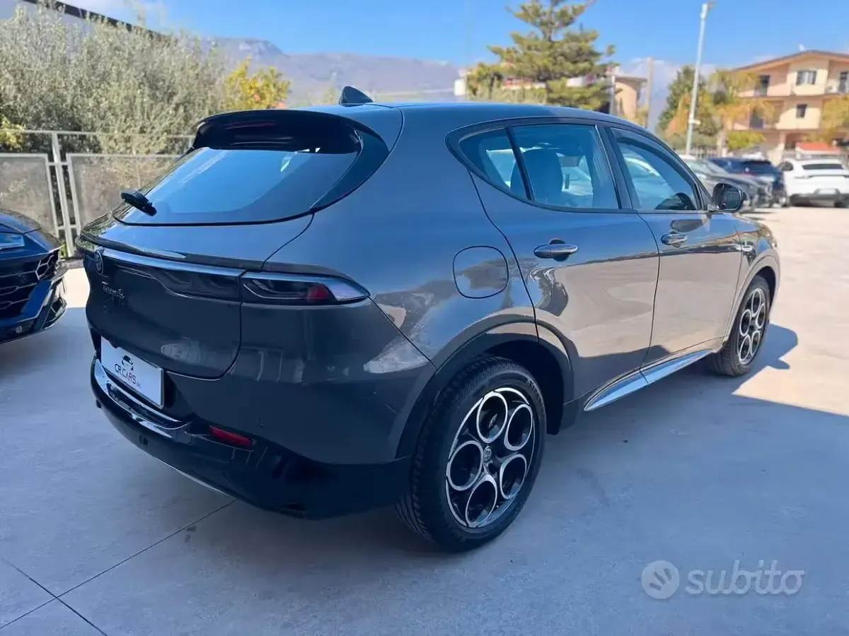 Usata Alfa Romeo Tonale Ti 131 CV (96 kW) 2023 Grigio SUV