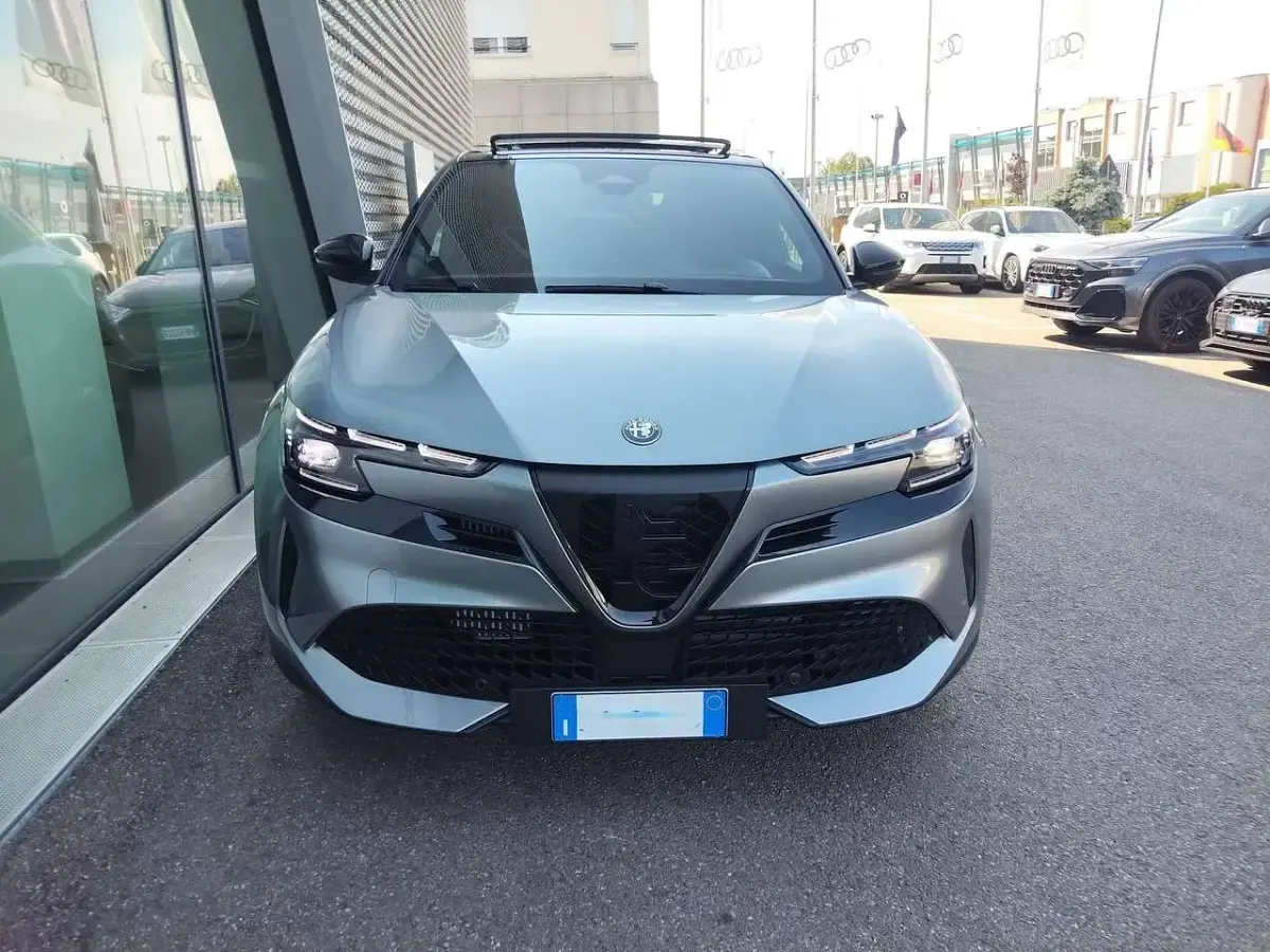 Usata Alfa Romeo GT Junior Ti 145 CV (106 kW) 2026 Argento SUV