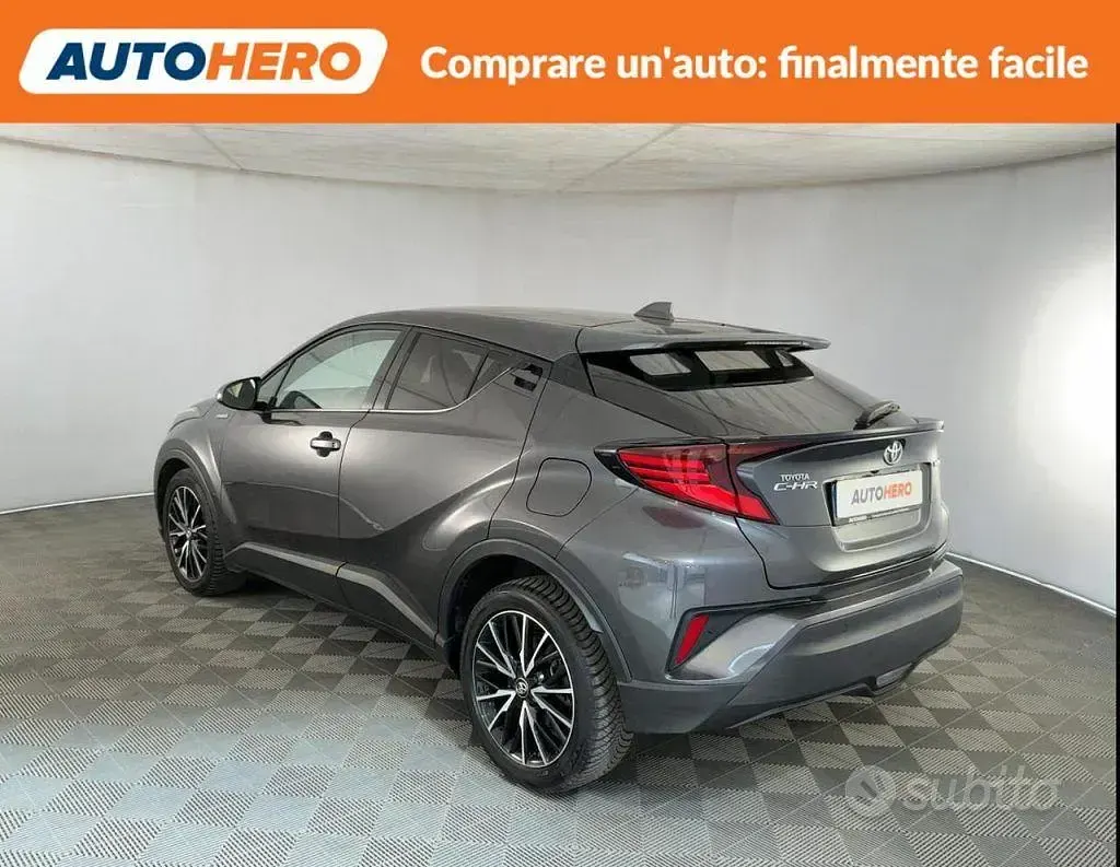 Usata Toyota C-HR 98 CV (72 kW) 2020 Grigio SUV