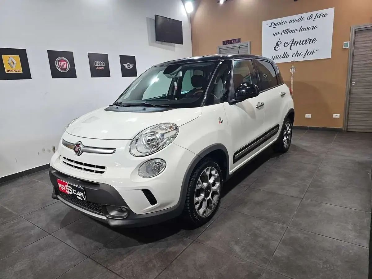 Usata Fiat 500L Trekking 95 CV (69 kW) 2016 Bianco Monovolume