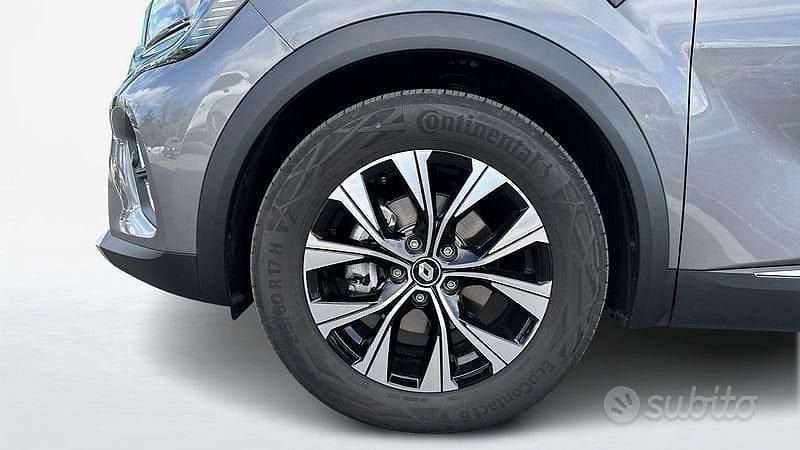 Usata Renault Captur Techno 143 CV (105 kW) 2023 Grigio SUV