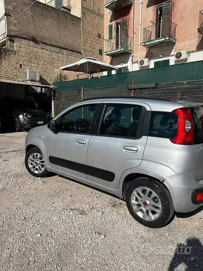 Usata Fiat Panda 69 CV (50 kW) 2018 Grigio Utilitaria