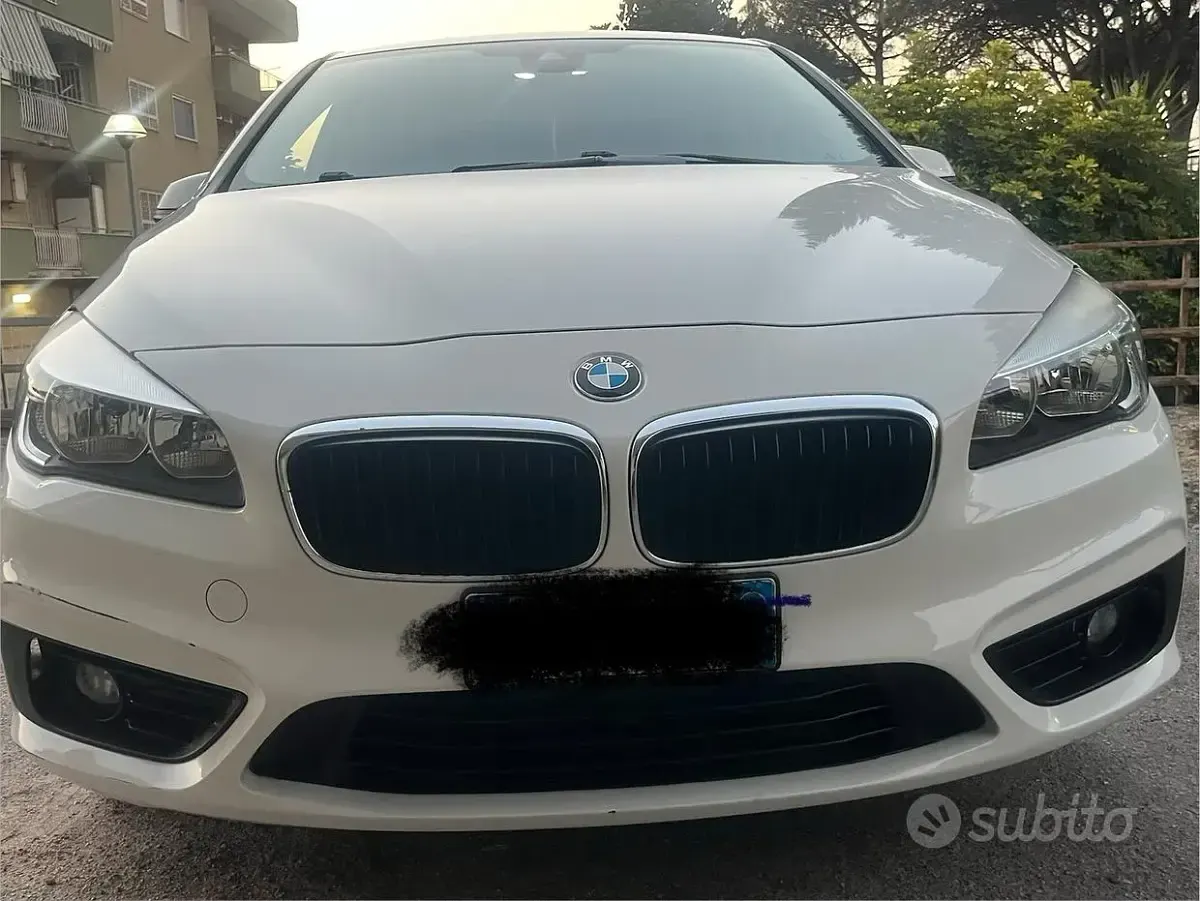 Usata BMW 214 Sport Line 95 CV (69 kW) 2016 Bianco Utilitaria