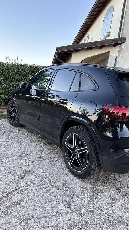 Usata Mercedes GLA200 150 CV (110 kW) 2024 SUV