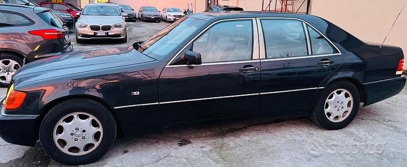 Usata Mercedes S300 SE 231 CV (169 kW) 1991 Grigio Berlina