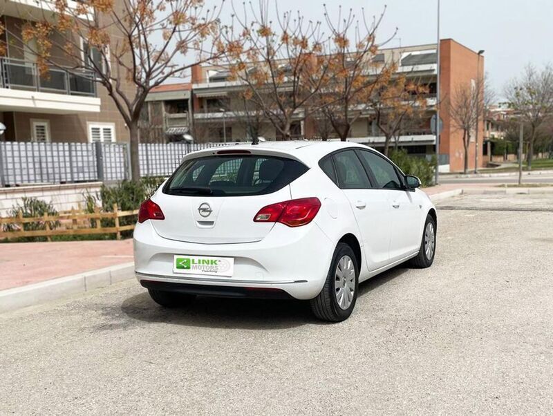 Usato 2014 Opel Astra 1.4 LPG_Hybrid 140 CV (6.800 €)