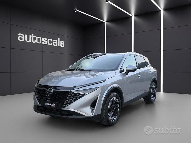 Usata Nissan Qashqai N-Connecta 140 CV (102 kW) 2025 Gray SUV