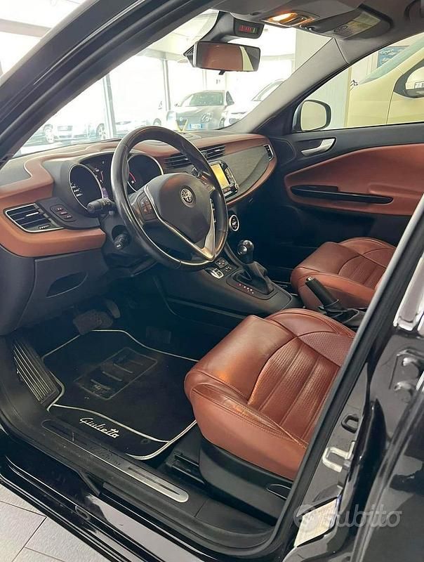 Usata Alfa Romeo Giulietta 120 CV (88 kW) 2016 Nero Utilitaria