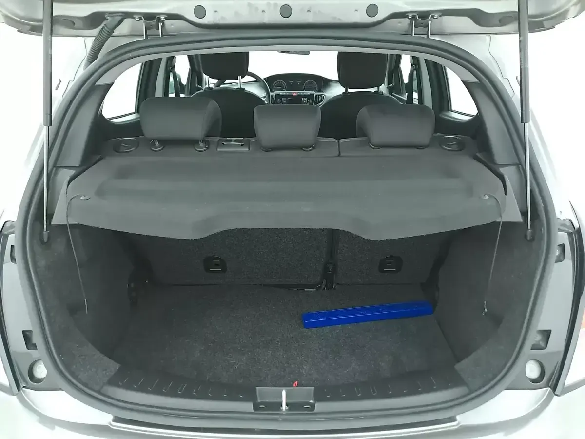 Usata Lancia Ypsilon Silver 70 CV (51 kW) 2022 Grigiogrigio Utilitaria