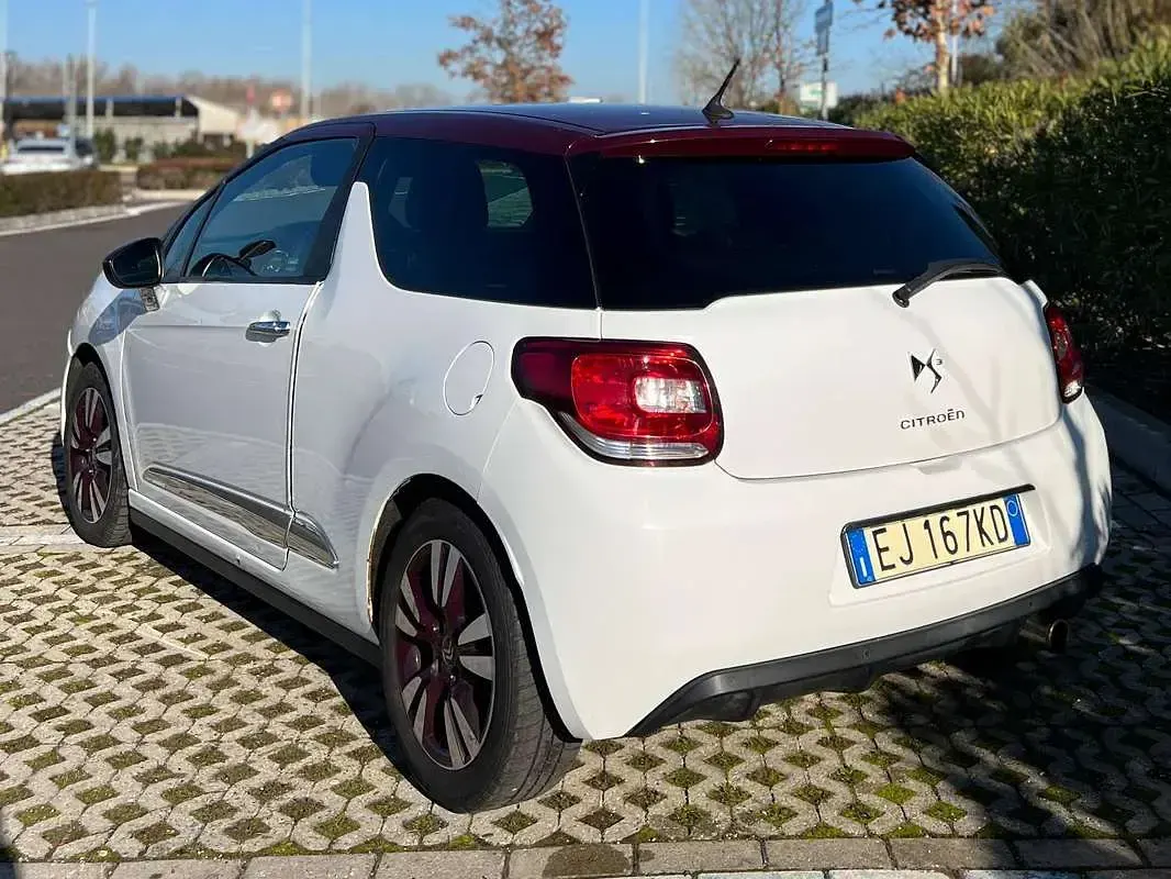 Usata Citroën DS3 So Chic 92 CV (67 kW) 2011 Bianco Utilitaria