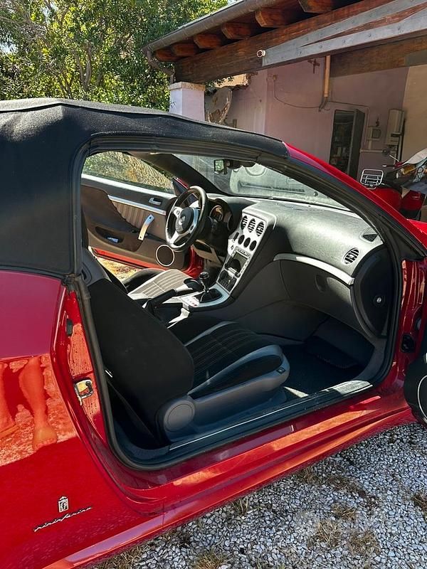 Usata Alfa Romeo Spider 210 CV (154 kW) 2007 Rosso Cabrio