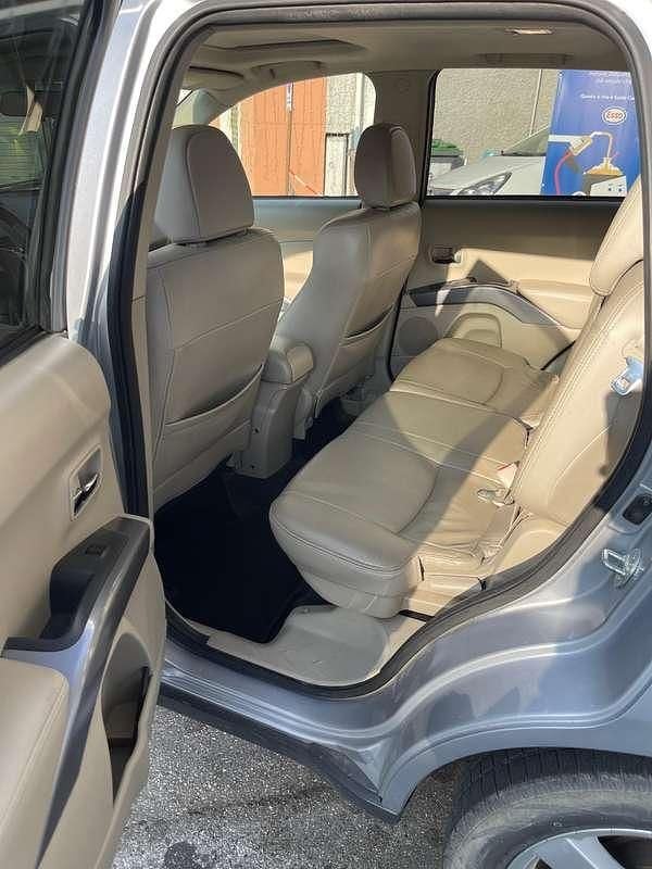 Usata Mitsubishi Outlander 140 CV (102 kW) 2007 Grigio SUV